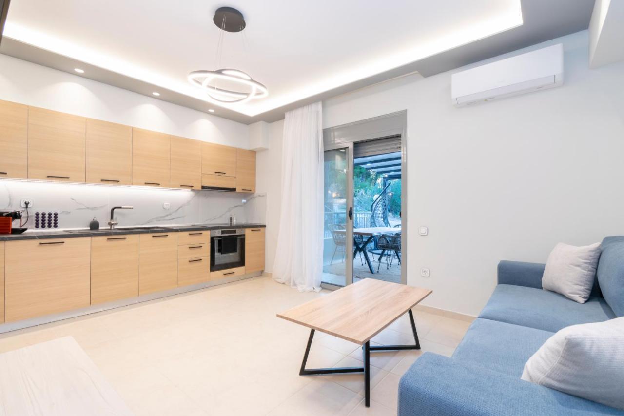 Sithoniars Luxury Ground Floor Apartment With Private Garden Neos Marmaras Bagian luar foto