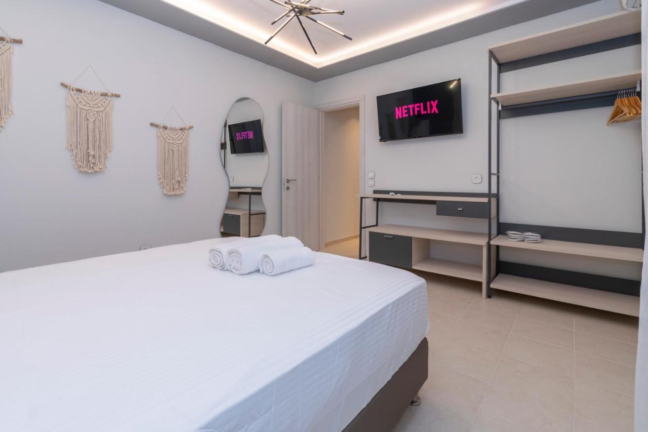 Sithoniars Luxury Ground Floor Apartment With Private Garden Neos Marmaras Bagian luar foto