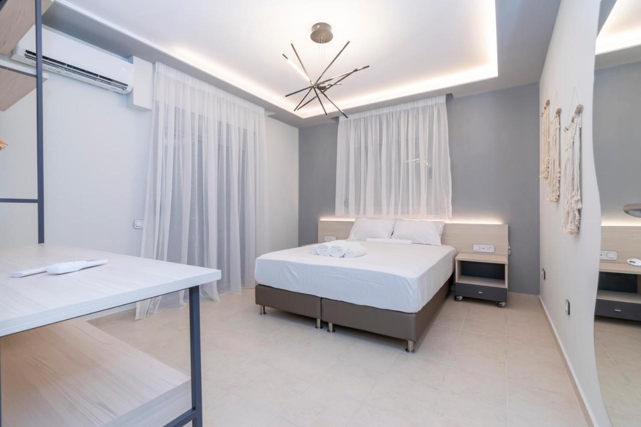 Sithoniars Luxury Ground Floor Apartment With Private Garden Neos Marmaras Bagian luar foto