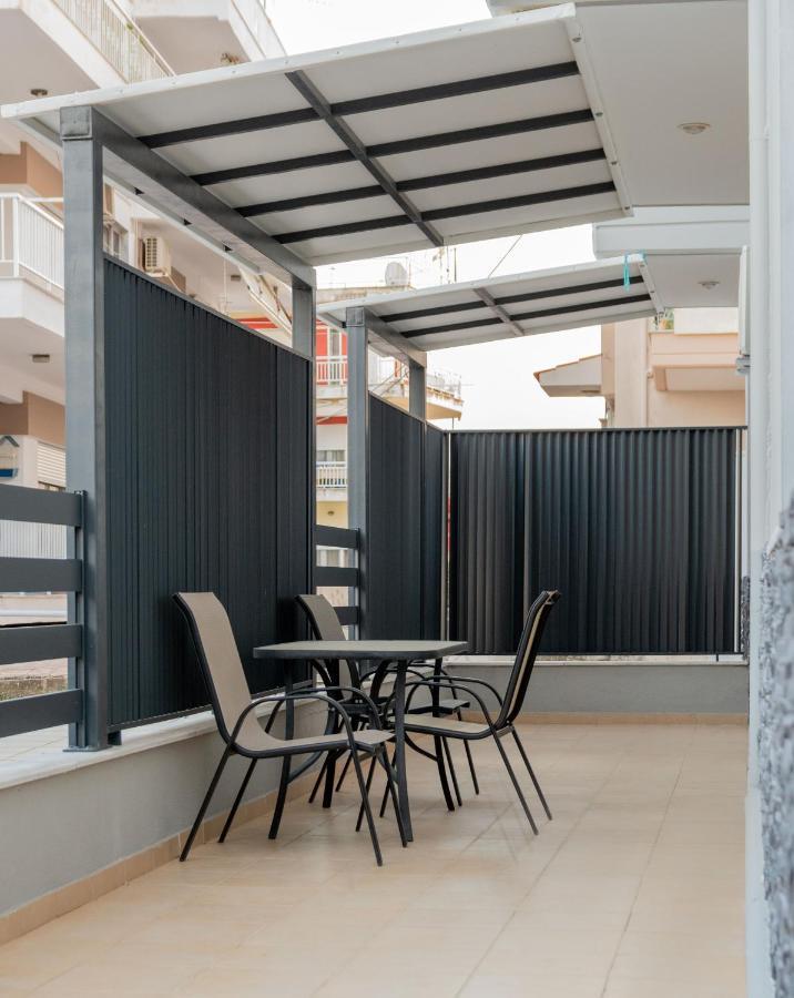 Sithoniars Luxury Ground Floor Apartment With Private Garden Neos Marmaras Bagian luar foto